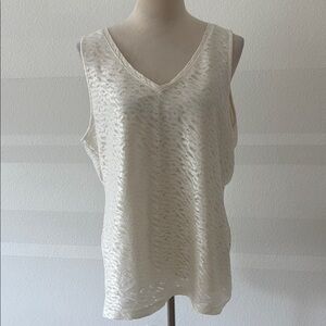 Banana Republic V neck Cream Sleeveless Tank